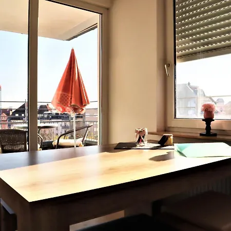 Apartment Exklusive Mit Dachterrasse In Schleussig *